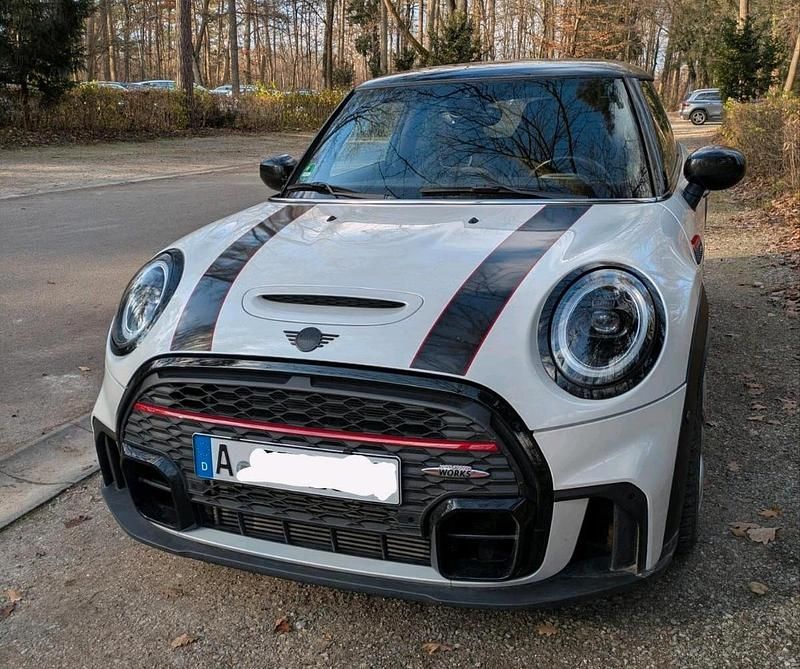 Weiß Gebraucht 2023 Mini John Cooper Works Kleinwagen | 29.999 € (Guter Preis) - Bild 1/4