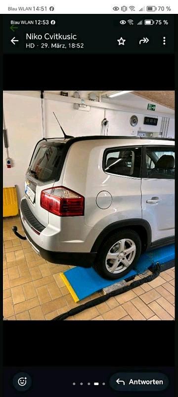 Silber Gebraucht 2012 Chevrolet Orlando Van / Kleinbus | 10.500 € (Teuer) - Bild 1/4