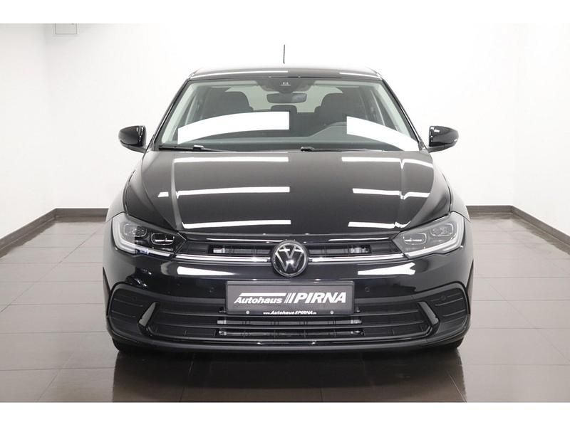 Gebraucht VW Polo Move 95 PS (69 kW) 2024 Schwarz Limousine