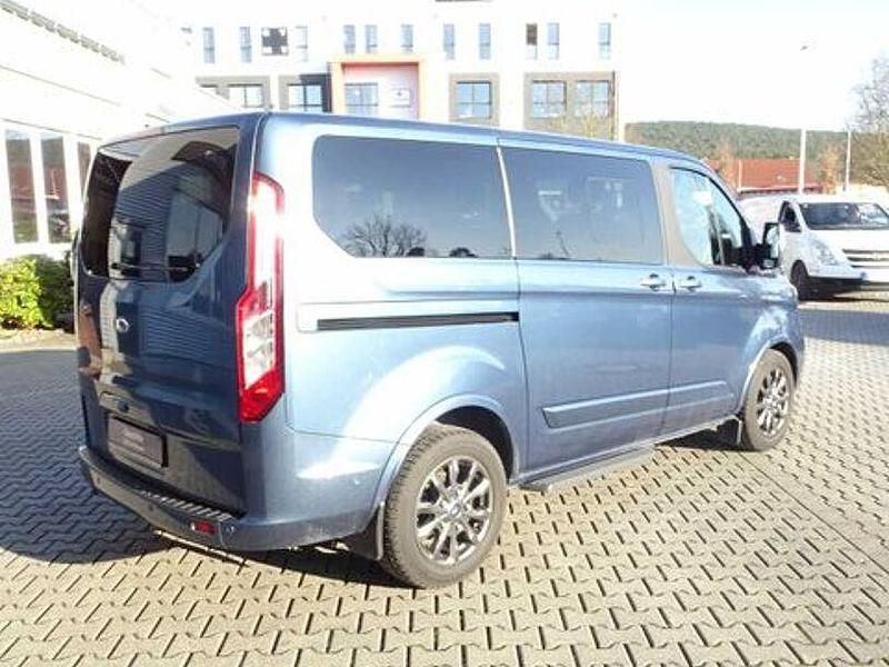 Gebraucht Ford Transit Custom Trend 185 PS (136 kW) 2020 Blau (metallic) Kombi