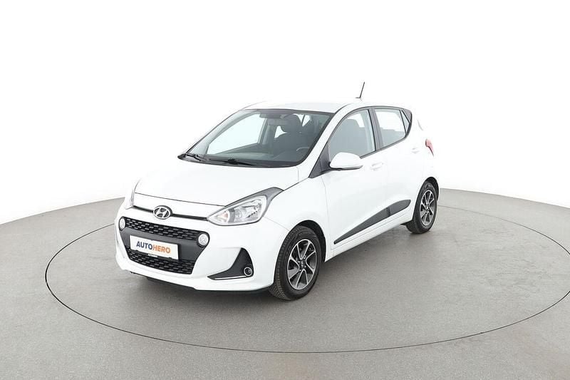 Weiß Gebraucht 2020 Hyundai i10 Style Kleinwagen | 11.560 € - Bild 1/3