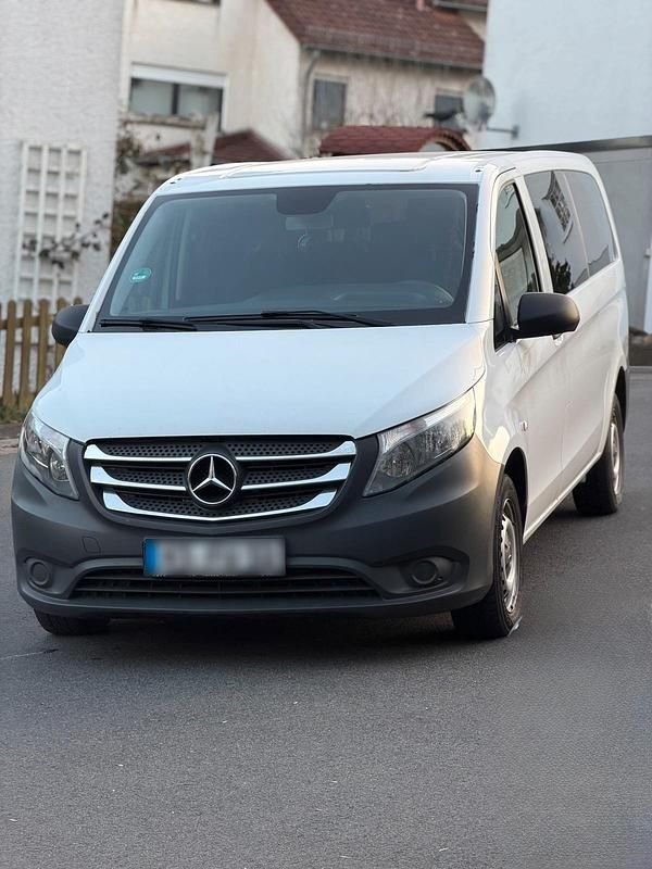 Second-hand Mercedes Vito 162 CP (119 kW) 2016 Alb Van