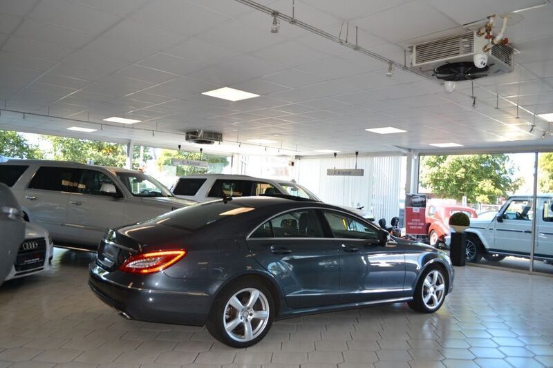 Tenoritgrau metalliclack Gebraucht 2012 Mercedes CLS350 Limousine | 21.900 € (Fairer Preis) - Bild 1/4