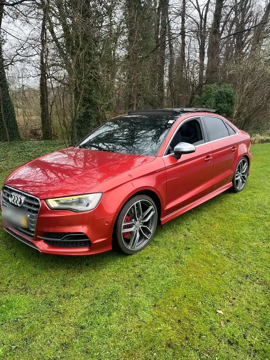 Gebraucht Audi S3 Comfort 300 PS (220 kW) 2016 Rot Limousine