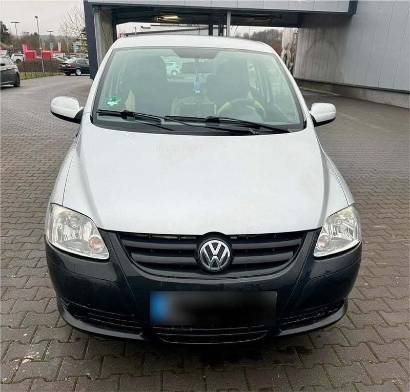 Gebraucht VW Fox 54 PS (39 kW) 2007 Silber Kleinwagen