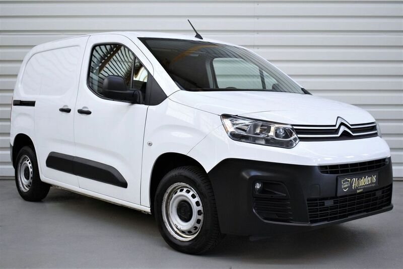 Weiß Gebraucht 2020 Citroën Berlingo Van / Kleinbus | 12.490 € (Guter Preis) - Bild 1/4