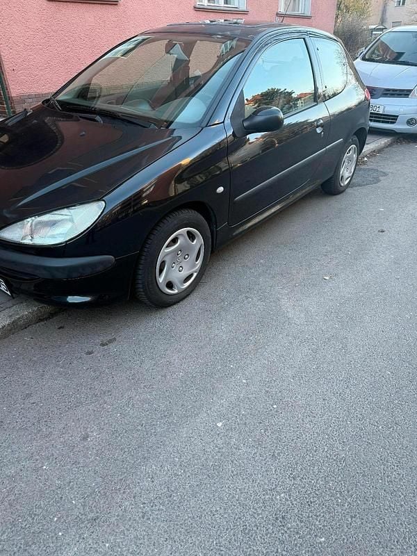 Gebraucht Peugeot 206 60 PS (44 kW) 2002 Schwarz Kleinwagen