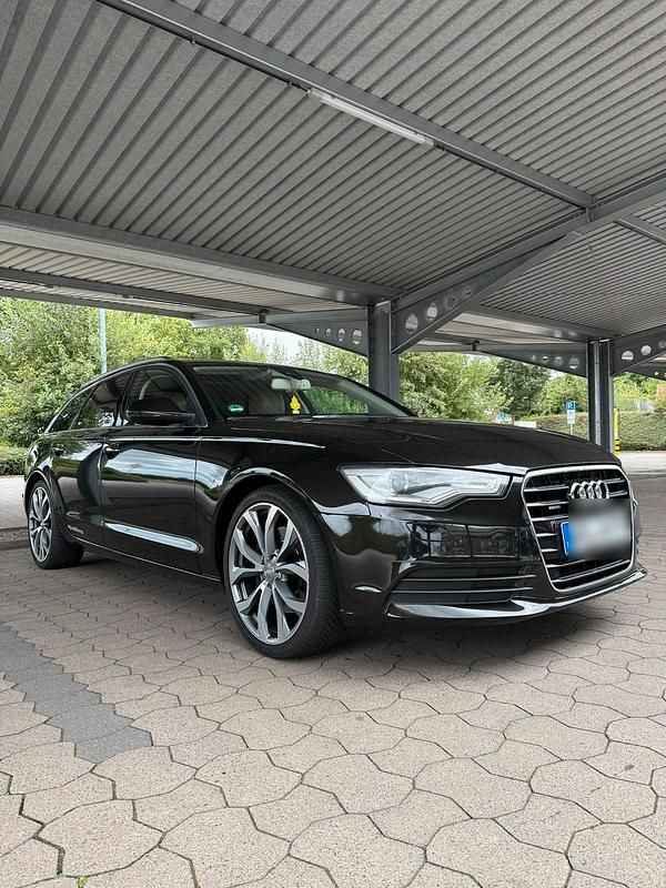 Braun Gebraucht 2011 Audi A6 Kombi | 12.000 € (Etwas zu teuer) - Bild 1/4