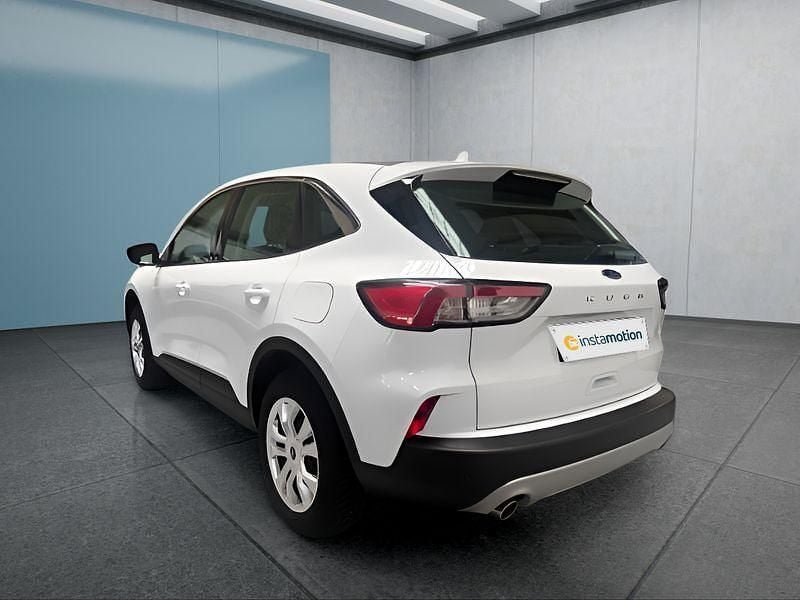 Gebraucht Ford Kuga 120 PS (88 kW) 2020 Weiß SUV