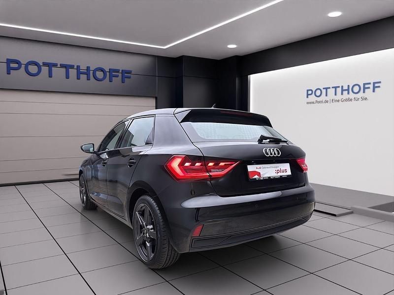Schwarz Gebraucht 2024 Audi A1 Sportback Ambiente Kleinwagen | 20.950 € (Guter Preis) - Bild 1/3