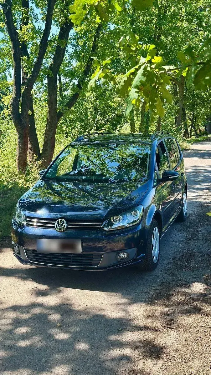 Gebraucht VW Touran Comfortline 105 PS (77 kW) 2011 Blau Van / Kleinbus
