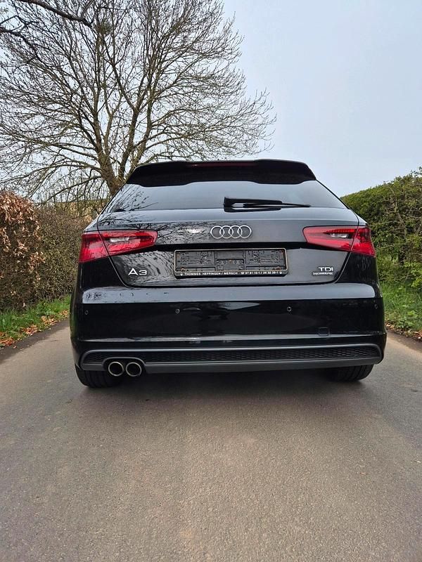 Gebraucht Audi A3 S-Line 150 PS (110 kW) 2015 Schwarz Kleinwagen