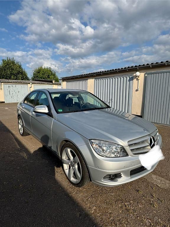 Silber Gebraucht 2008 Mercedes C180 Classic Limousine | 11.250 € (Teuer) - Bild 1/4