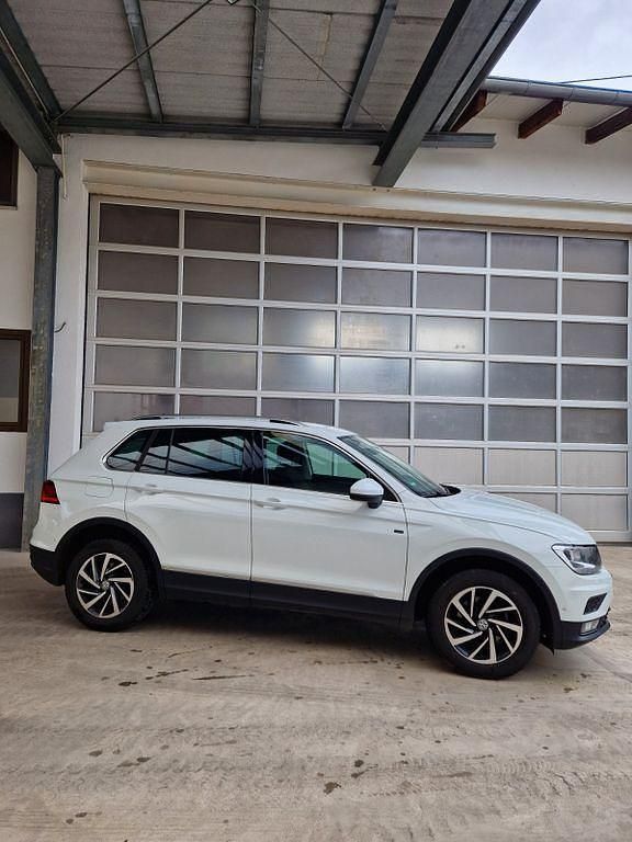 Gebraucht VW Tiguan Team 150 PS (110 kW) 2018 Weiß SUV