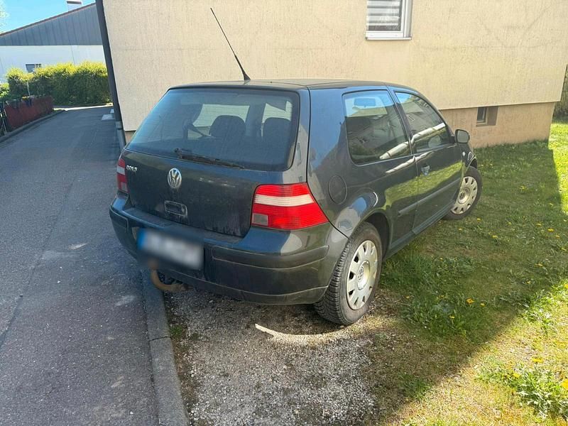 Gebraucht VW Golf IV 75 PS (55 kW) 2003 Blau Limousine