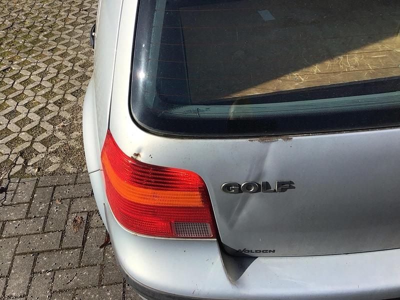 Gebraucht VW Golf IV 75 PS (55 kW) 2000 Silber Kleinwagen