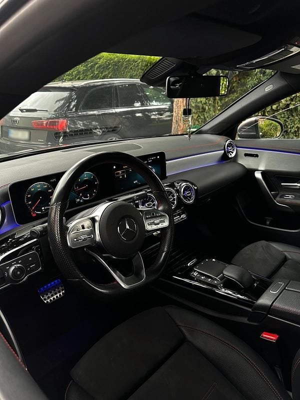 Gebraucht Mercedes CLA200 150 PS (110 kW) 2020 Grau Limousine