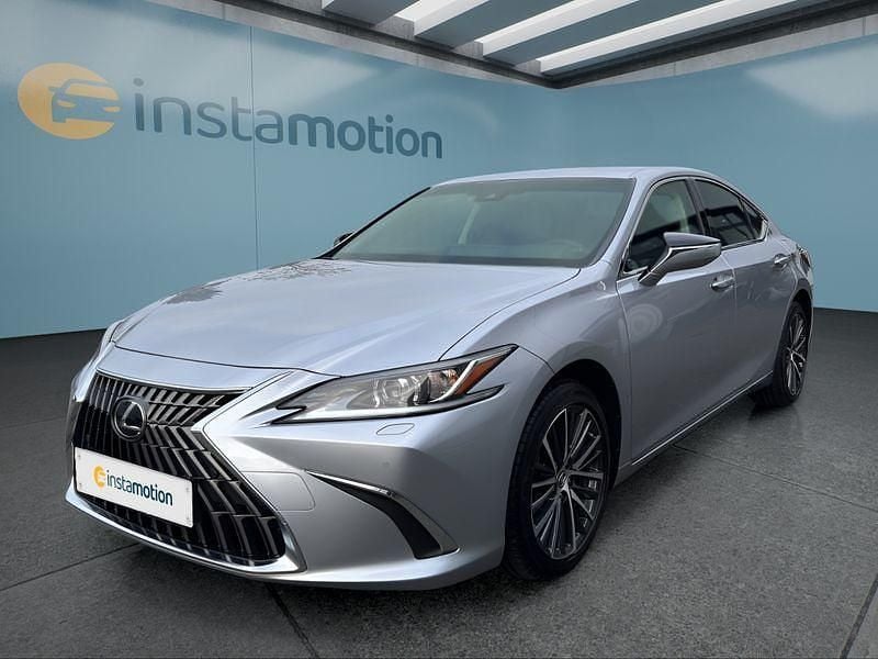 Neu Lexus ES300H Business Edition 218 PS (160 kW) 2025 Silber Limousine