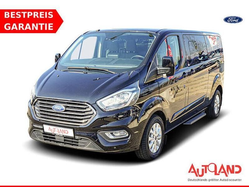 Gebraucht Ford Tourneo Titanium 170 PS (125 kW) 2019 Iridiumschwarz metallic Van / Kleinbus
