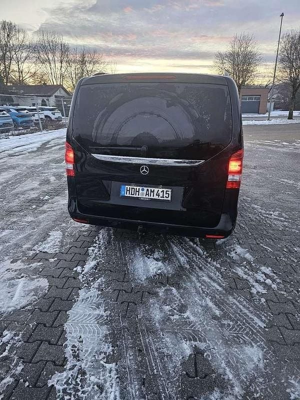 Gebraucht Mercedes V220 Exclusive 163 PS (119 kW) 2016 Van / Kleinbus