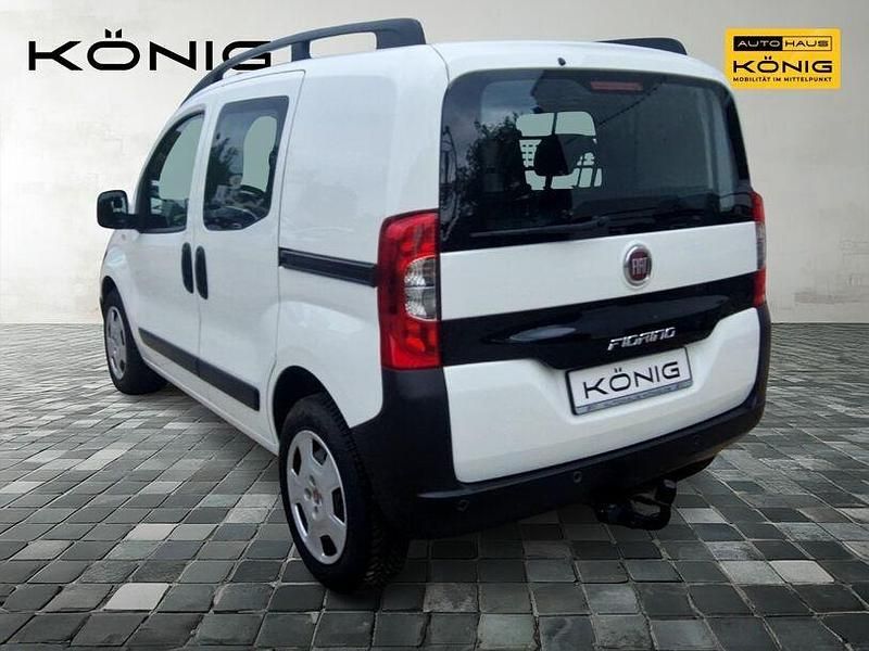 Gebraucht Fiat Fiorino 80 PS (58 kW) 2023 Weiss Van / Kleinbus