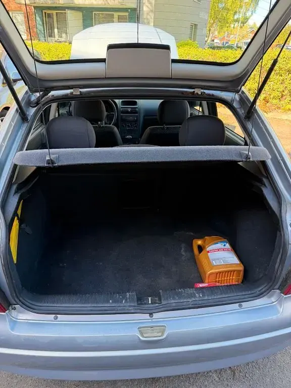 Second-hand Opel Astra 84 CP (61 kW) 2001 Argintiu Berlinǎ
