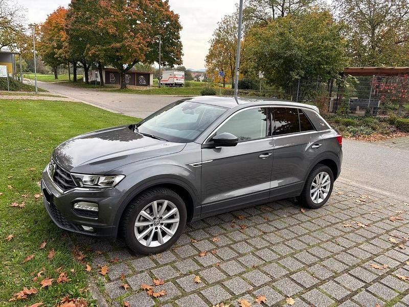 Grau Gebraucht 2018 VW T-Roc SUV | 17.500 € (Fairer Preis) - Bild 1/4
