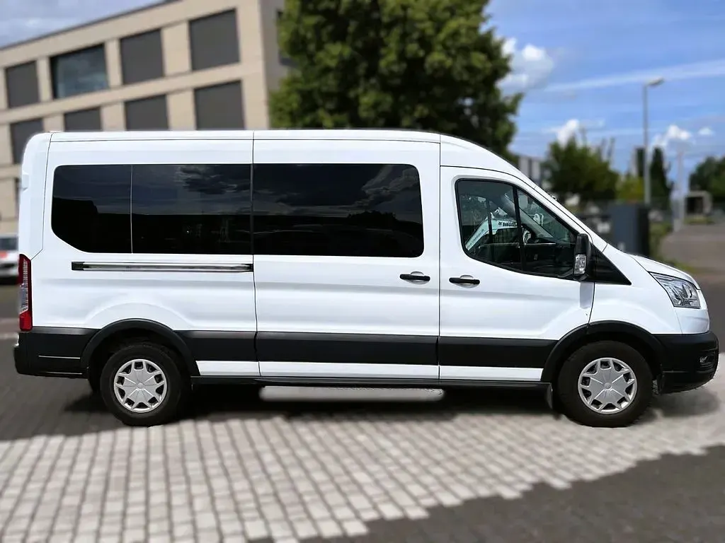 Gebraucht Ford Transit Trend 170 PS (125 kW) 2020 Weiß Kombi