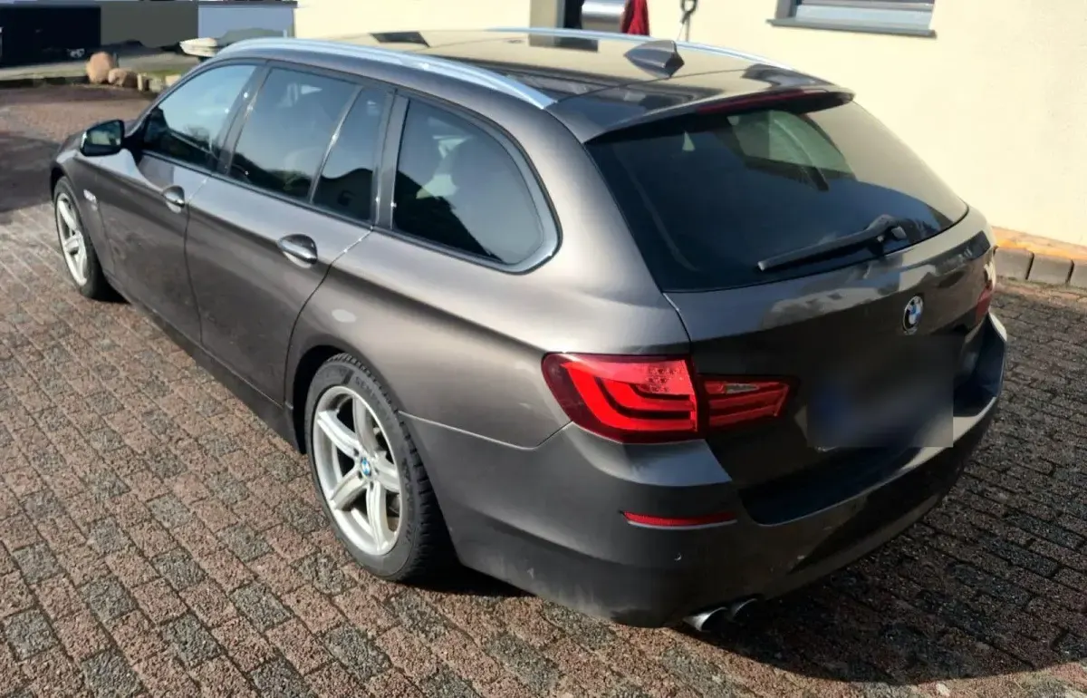 Usado BMW 530 258 CV (189 kW) 2011 Marrón Familiar