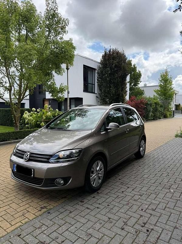 Gebraucht 2013 VW Golf VII Life Limousine | 8.000 € (Guter Preis) - Bild 1/4