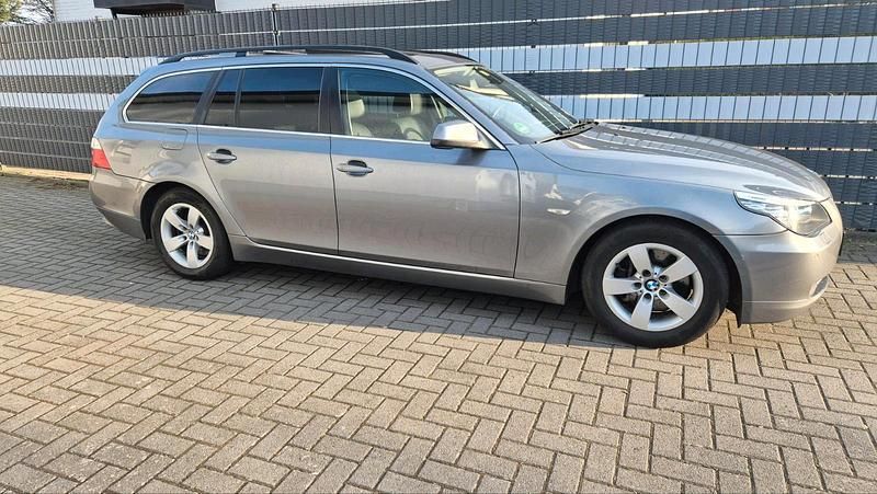 Gebraucht BMW 520 177 PS (130 kW) 2010 Grau Kombi