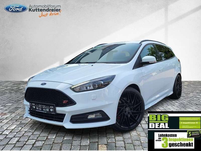 Frostweiss Gebraucht 2018 Ford Focus ST Kombi | 14.480 € (Guter Preis) - Bild 1/2