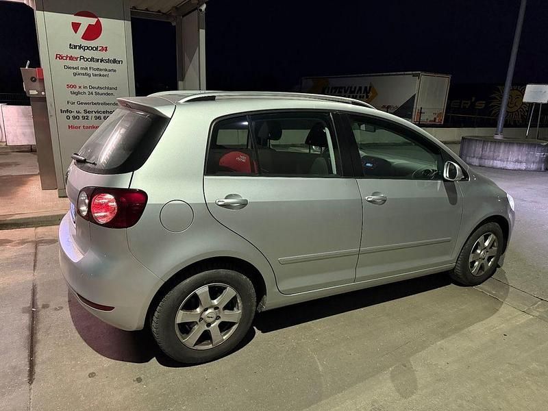 Gebraucht VW Golf Plus Cross Highline 122 PS (89 kW) 2011 Silber Van / Kleinbus