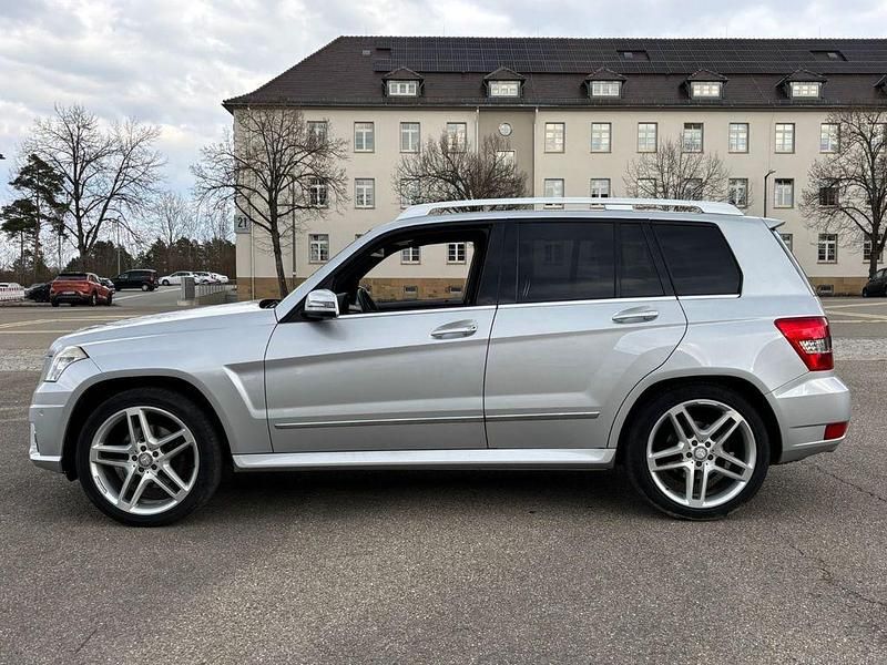 Gebraucht Mercedes GLK250 204 PS (150 kW) 2010 Silber SUV