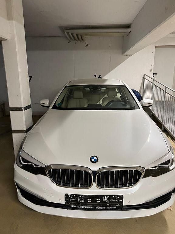 Gebraucht BMW 520 190 PS (139 kW) 2019 Weiß Kombi