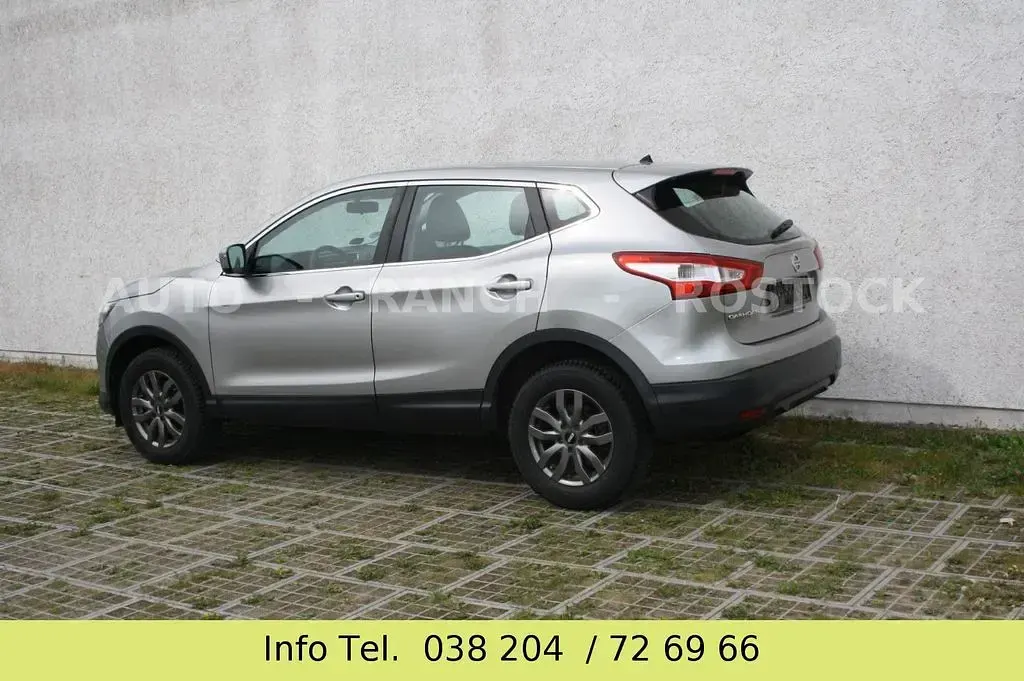 Gebraucht Nissan Qashqai 116 PS (85 kW) 2016 Grau SUV