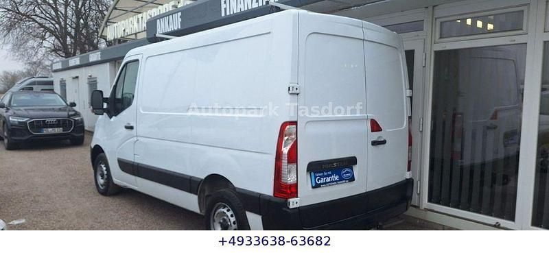 Gebraucht Renault Master 101 PS (74 kW) 2014 Weiß Van / Kleinbus