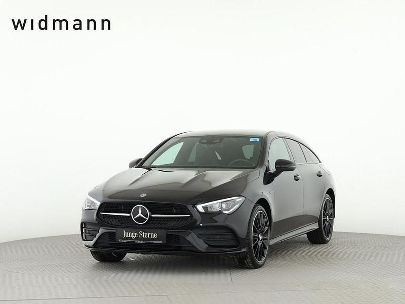 Metalliclack kosmosschwarz Gebraucht 2021 Mercedes CLA250e Shooting Brake AMG Kombi | 24.850 € (Guter Preis) - Bild 1/4