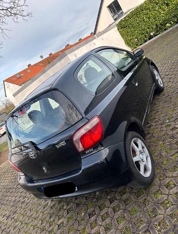 Gebraucht Toyota Yaris 68 PS (50 kW) 2001 Schwarz Kleinwagen