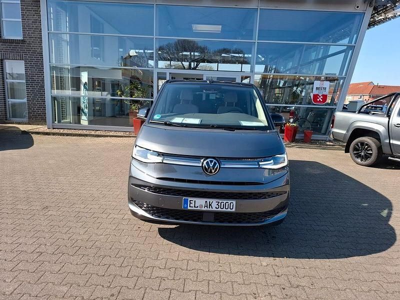 Gebraucht VW Multivan Edition 150 PS (110 kW) 2025 Grau Van