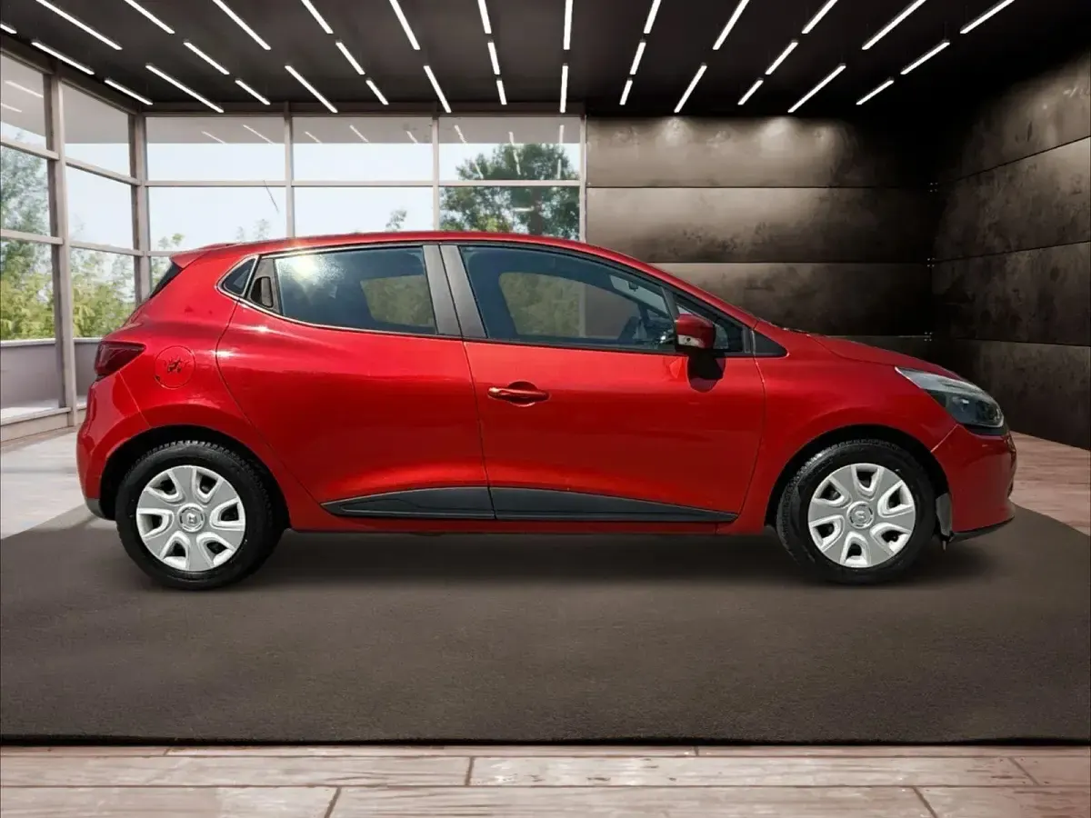 Gebraucht Renault Clio IV Expression 75 PS (55 kW) 2013 Rot Limousine