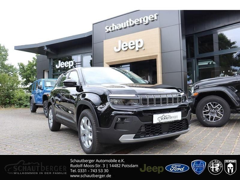 Neu Jeep Avenger Altitude 101 PS (74 kW) 2025 Schwarz SUV