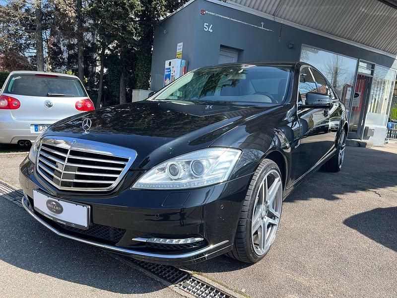 Obsidianschwarz metalliclack Gebraucht 2010 Mercedes S350 Limousine | 20.200 € (Teuer) - Bild 1/4