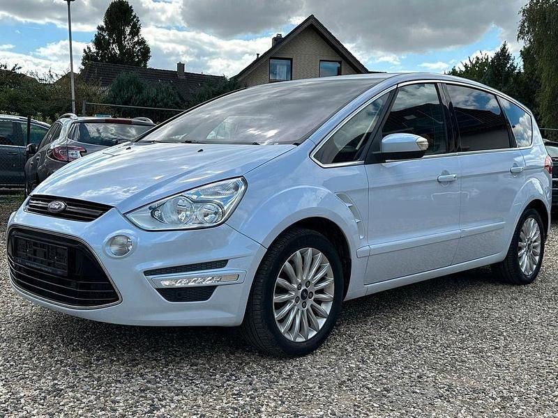 Weiß Gebraucht 2013 Ford S-MAX Titanium Van / Kleinbus | 14.790 € - Bild 1/4