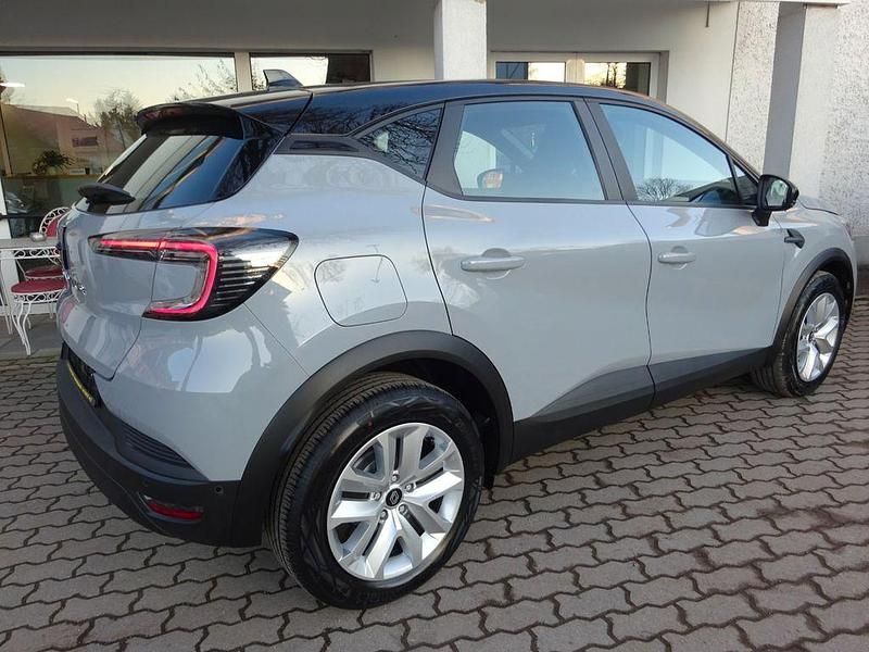 Second-hand Renault Captur Evolution 158 CP (116 kW) 2025 Gri SUV