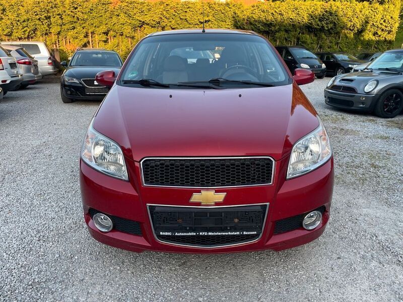 Gebraucht Chevrolet Aveo LT 101 PS (74 kW) 2009 Rot Kleinwagen