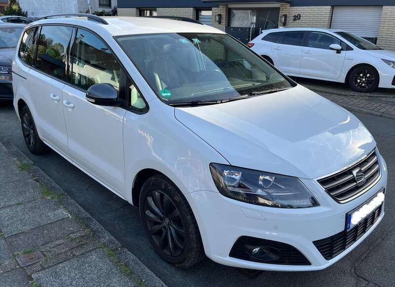 Weiß Gebraucht 2017 Seat Alhambra CONNECT Van / Kleinbus | 19.000 € (Guter Preis) - Bild 1/4