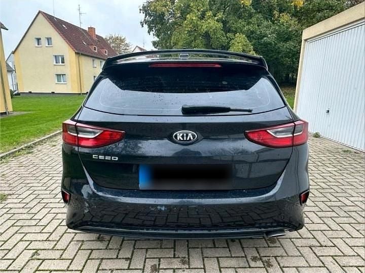 Gebraucht Kia Ceed 101 PS (74 kW) 2020 Schwarz Kleinwagen