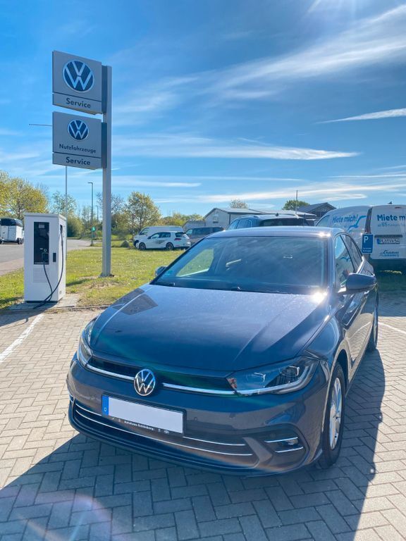 Gebraucht VW Polo Style 95 PS (69 kW) 2025 Grau Limousine