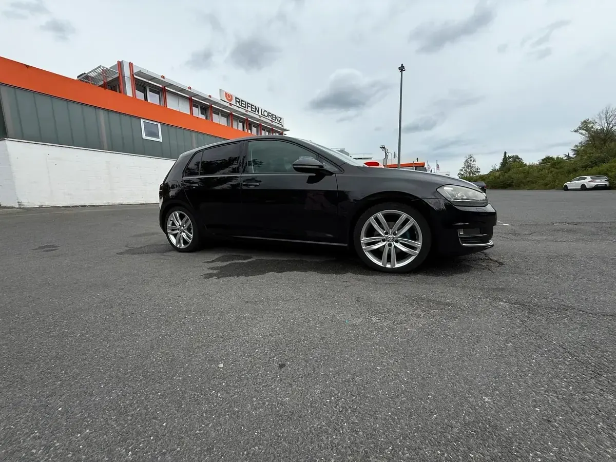 Gebraucht VW Golf VII 150 PS (110 kW) 2013 Schwarz Limousine